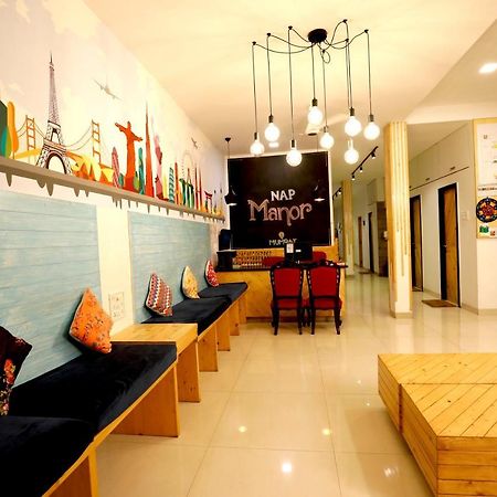 Nap Manor Hostels Mumbai Exterior foto