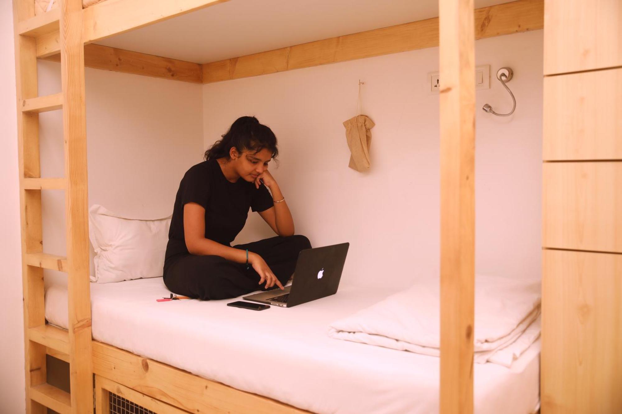 Nap Manor Hostels Mumbai Exterior foto