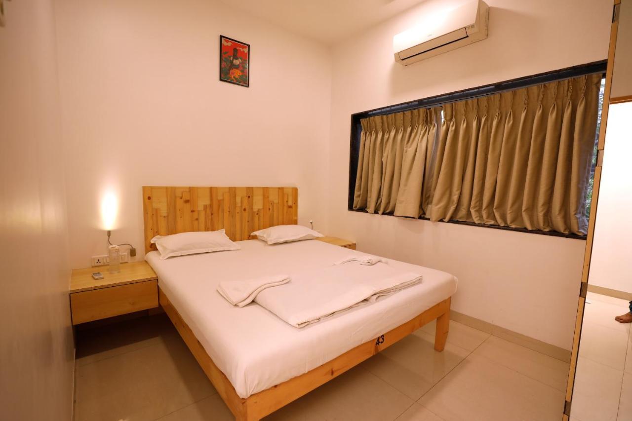 Nap Manor Hostels Mumbai Exterior foto